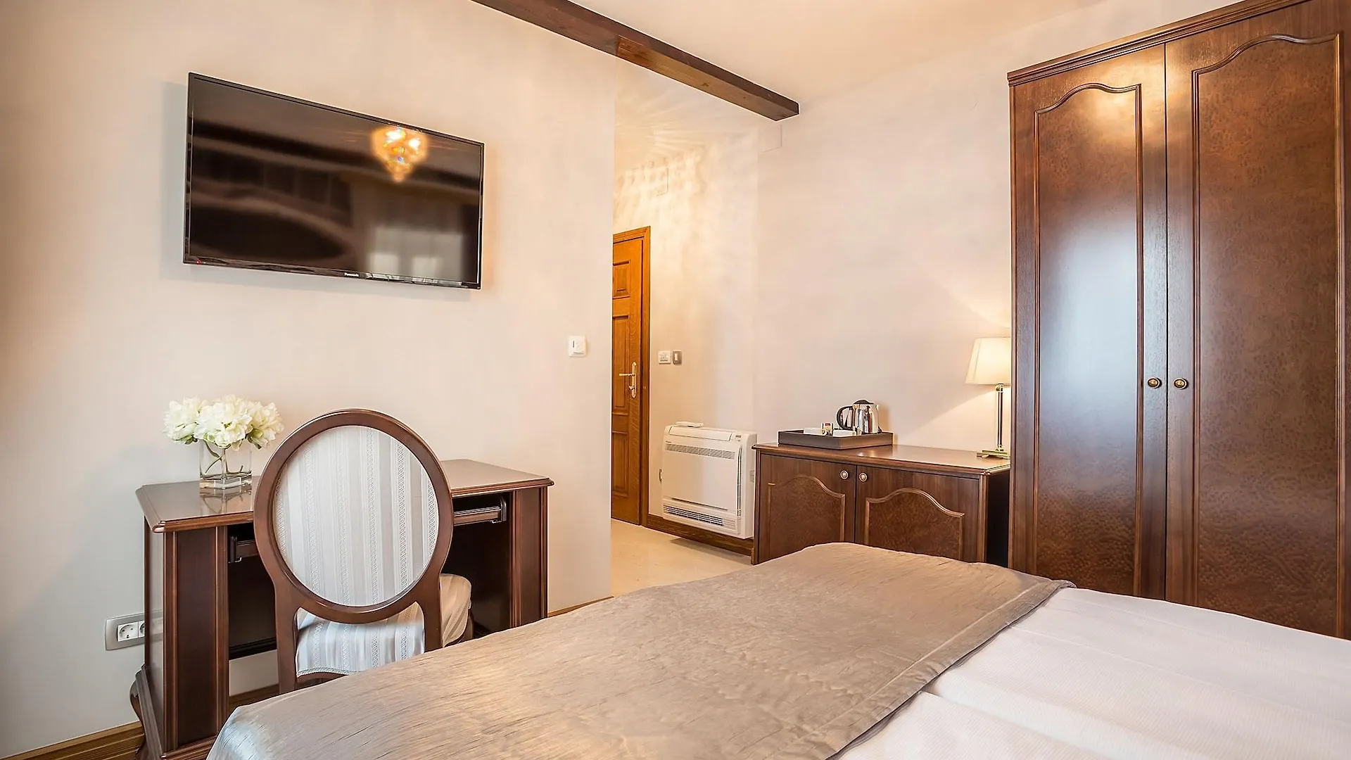Splendida Palace Split 4*,